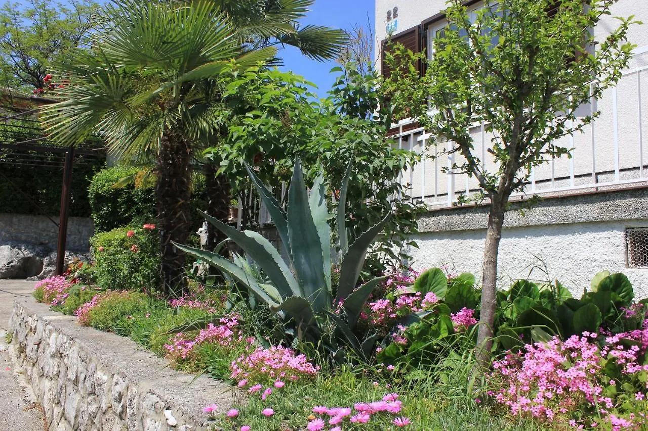 Apartments With A Parking Space Opric, Opatija - 7715 Laurana
